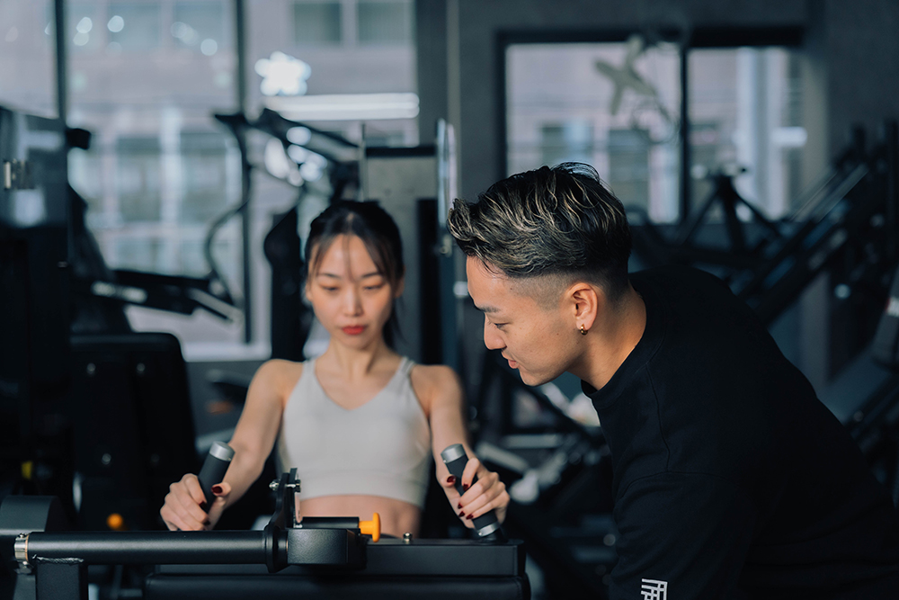 24時間フィットネスジム 御堂筋本町駅から徒歩１分 FitnessGym 999