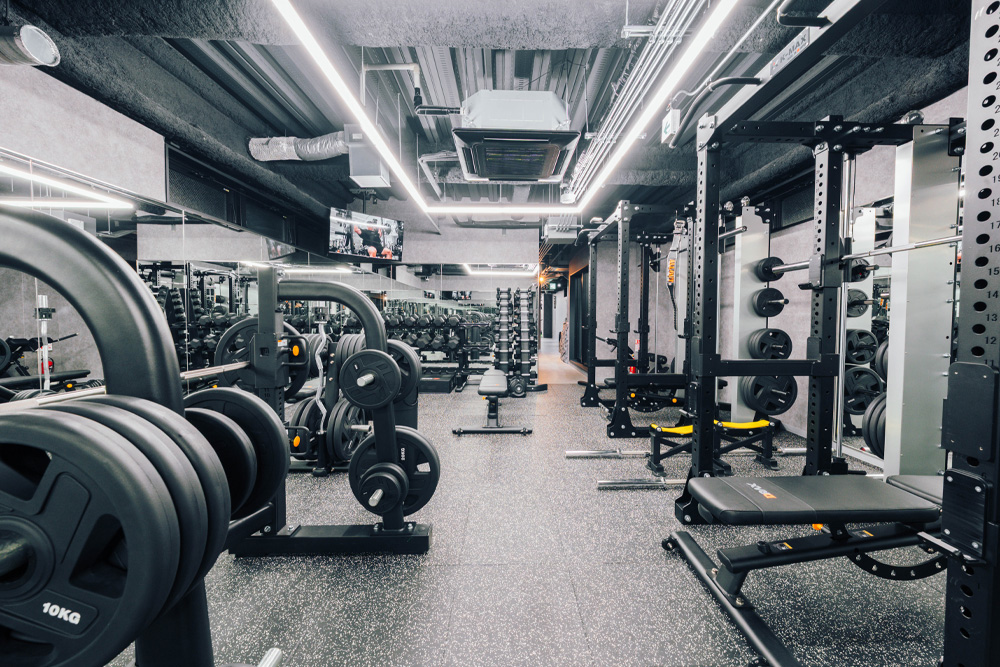 24時間フィットネスジム 御堂筋本町駅から徒歩1分 FitnessGym 999